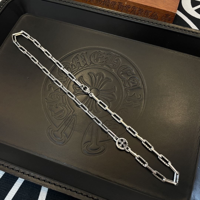Ch**me He**ts necklaces